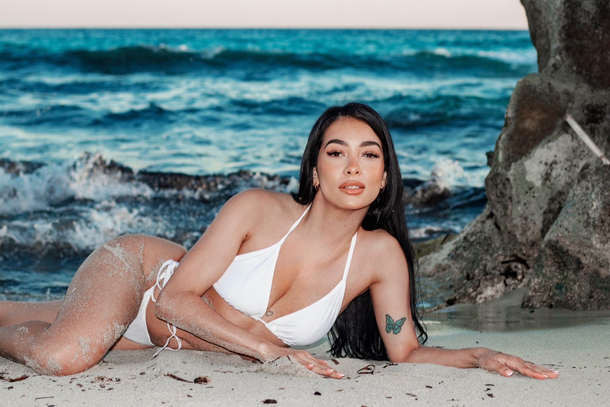 Escort - LIA - Ibiza Tops